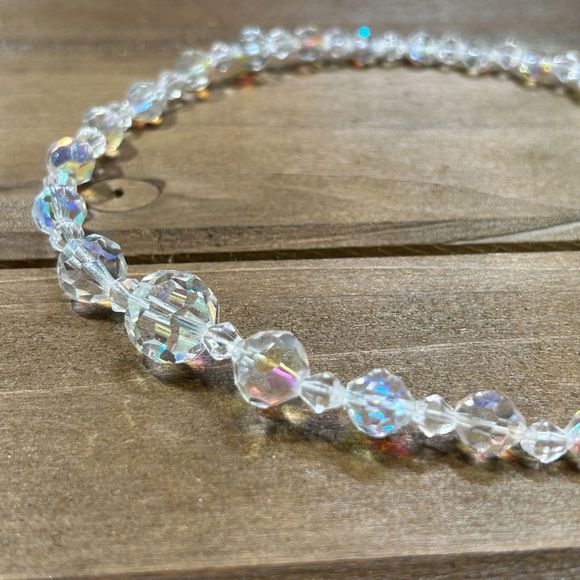 Lady Ellen Adjustable Aurora Borealis Necklace Iridescent Beads - Picture 4 of 4